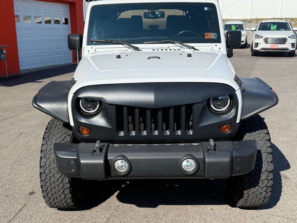 2013 Jeep Wrangler Image 9