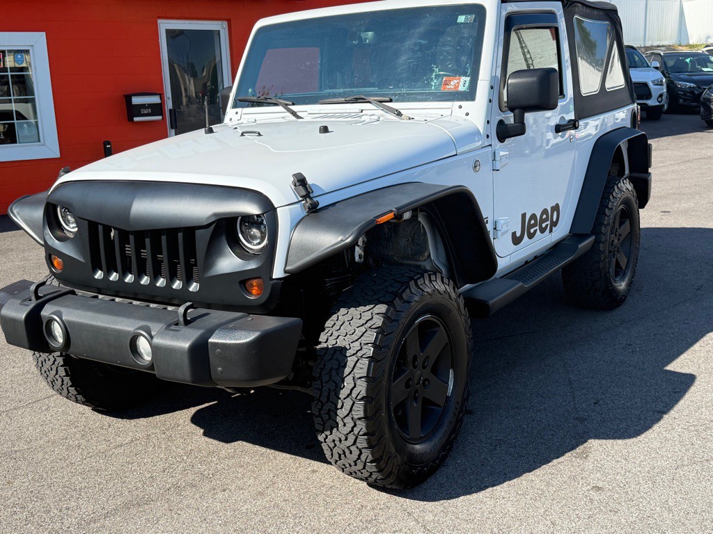2013 Jeep Wrangler Image 10