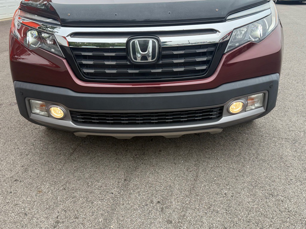 2017 Honda Ridgeline Image 15