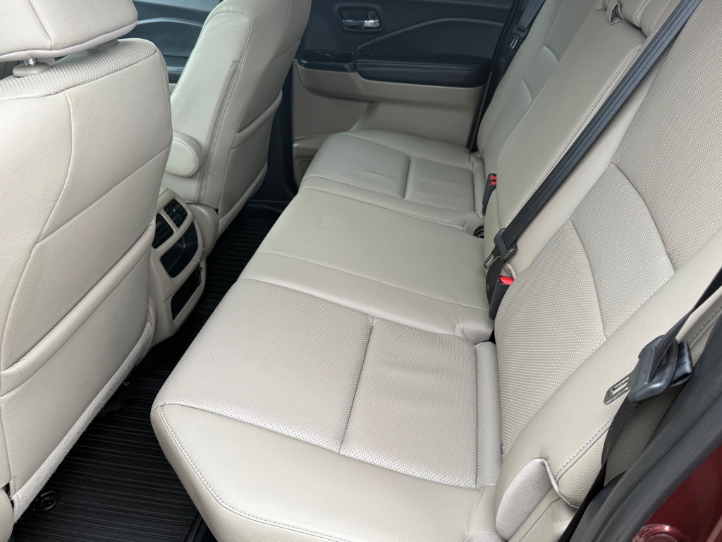 2017 Honda Ridgeline Image 23