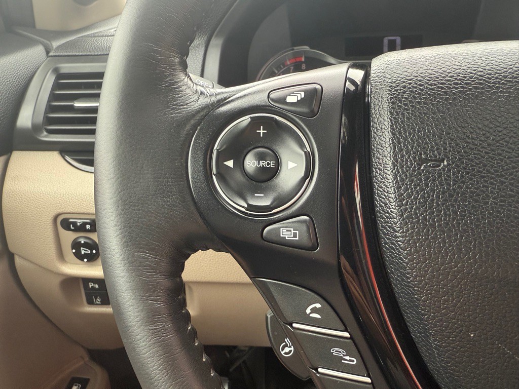 2017 Honda Ridgeline Image 31