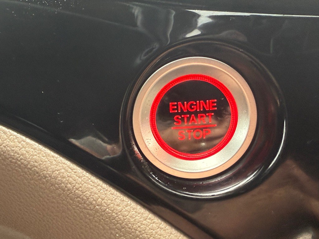 2017 Honda Ridgeline Image 36
