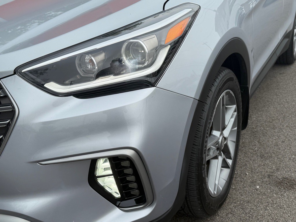 2018 Hyundai Santa Fe Image 16