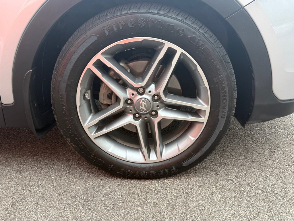 2018 Hyundai Santa Fe Image 19