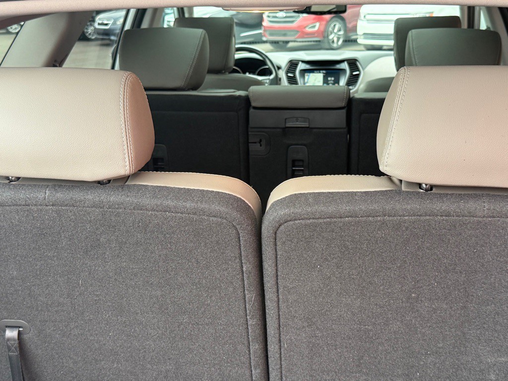 2018 Hyundai Santa Fe Image 22