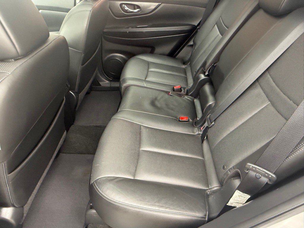 2015 Nissan Rogue Image 26