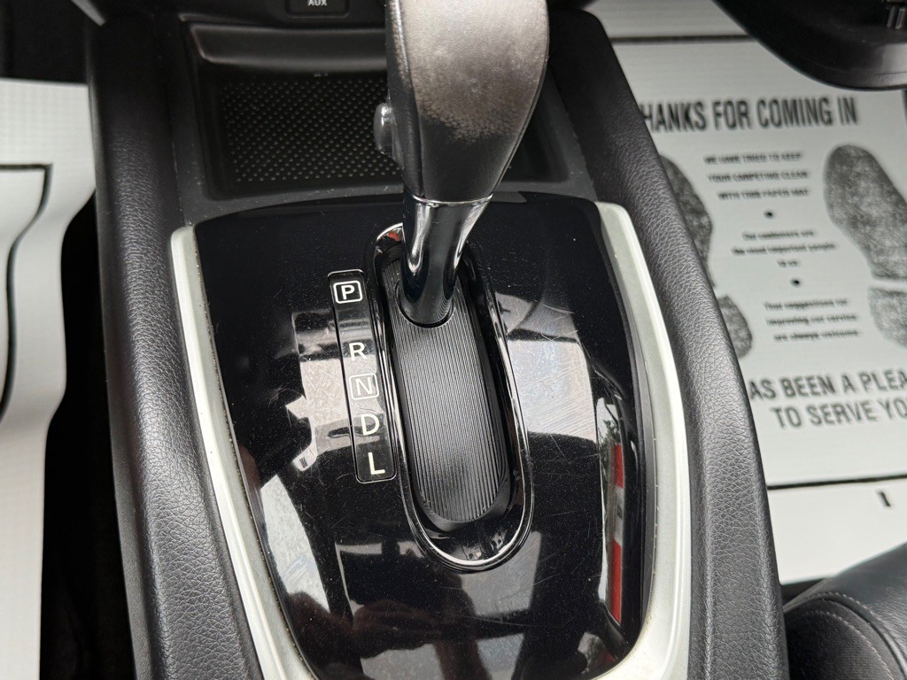2015 Nissan Rogue Image 39