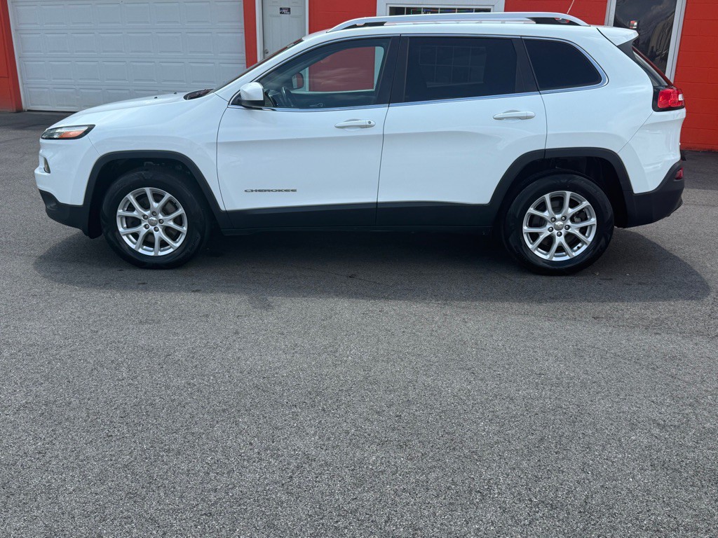 2015 Jeep Cherokee Image 3