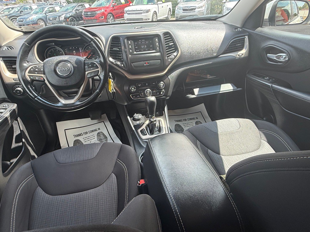 2015 Jeep Cherokee Image 22
