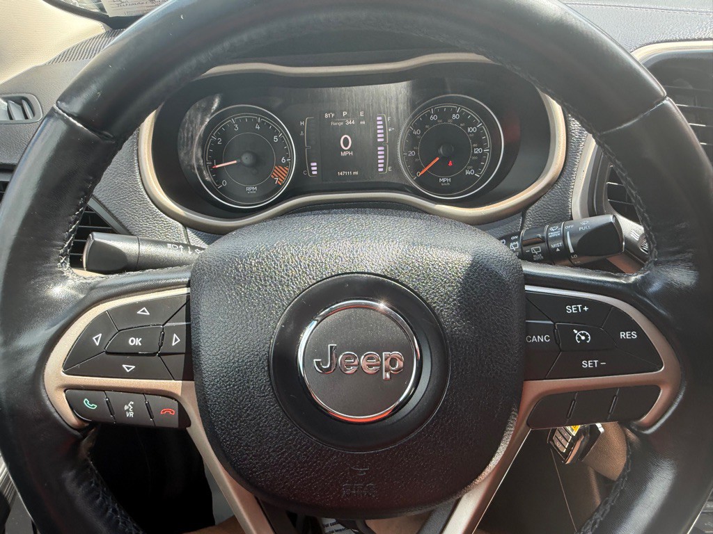 2015 Jeep Cherokee Image 28