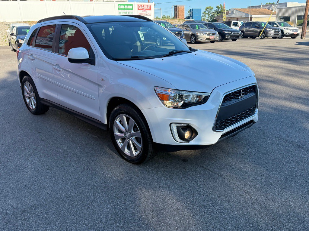 2015 Mitsubishi Outlander Image 8