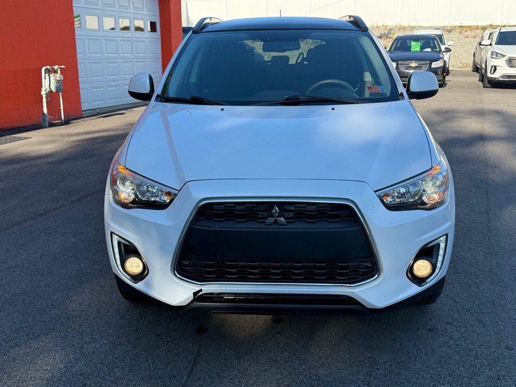 2015 Mitsubishi Outlander Image 9