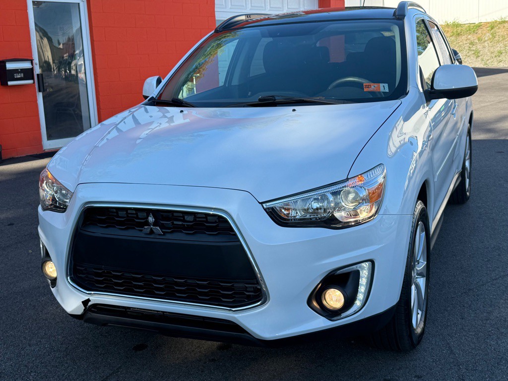 2015 Mitsubishi Outlander Image 10
