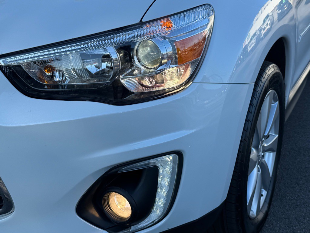 2015 Mitsubishi Outlander Image 13