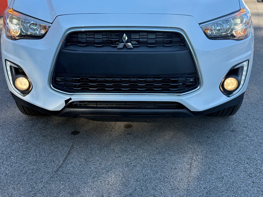 2015 Mitsubishi Outlander Image 14