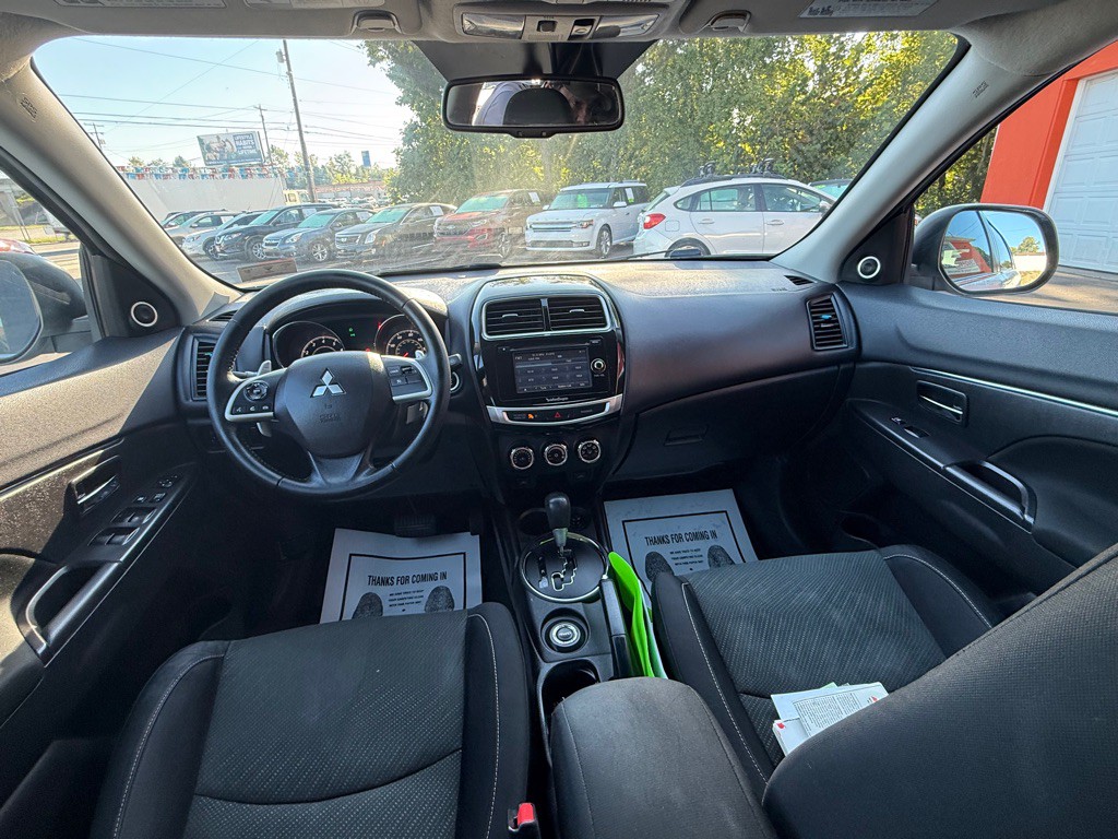 2015 Mitsubishi Outlander Image 21