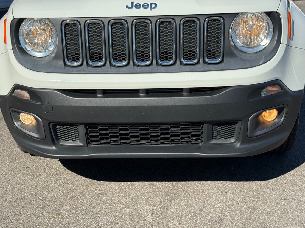 2015 Jeep Renegade Image 15