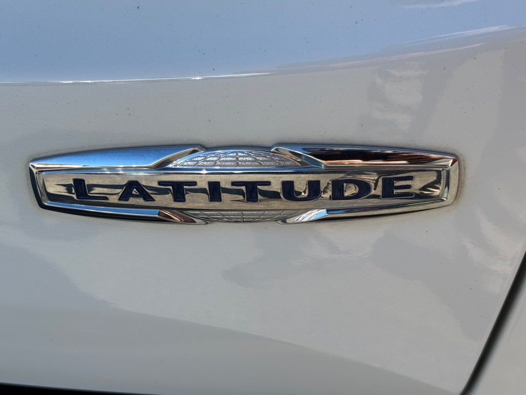 2015 Jeep Renegade Image 18