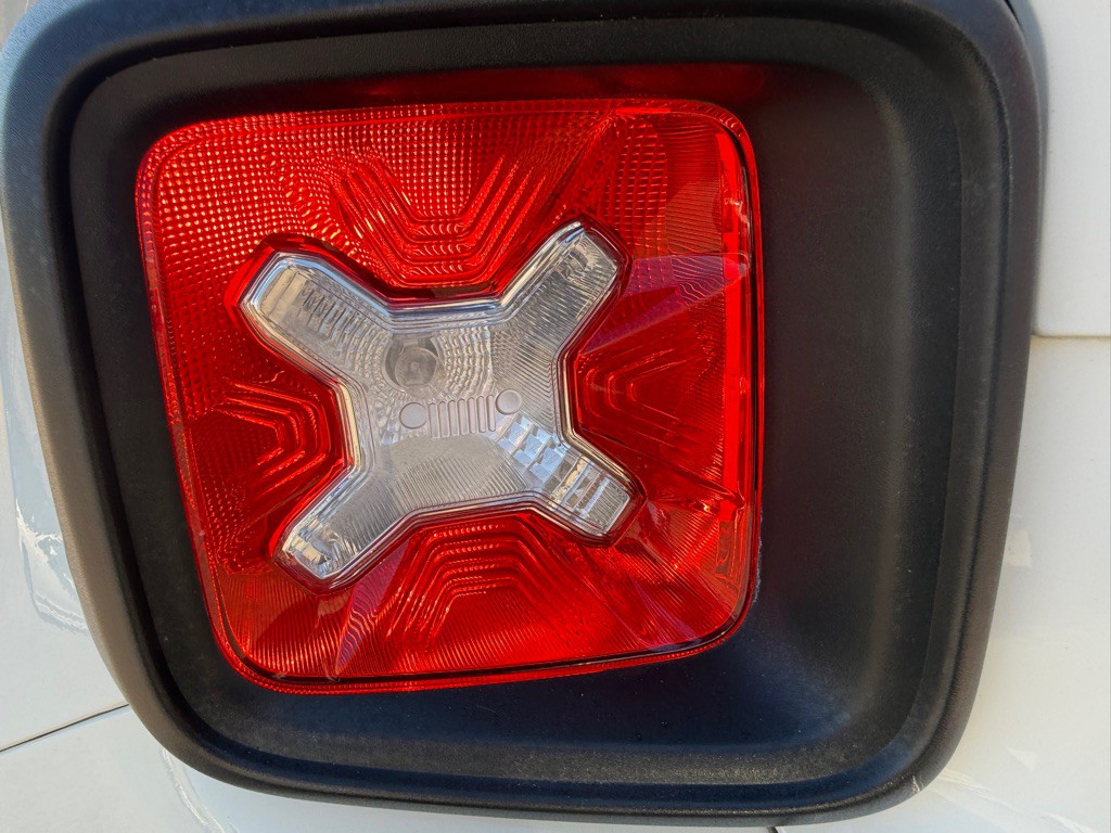 2015 Jeep Renegade Image 23