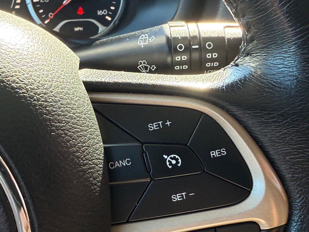 2015 Jeep Renegade Image 31