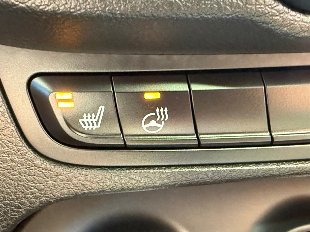 2015 Jeep Renegade Image 35