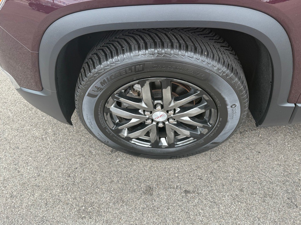 2017 GMC Acadia Image 12