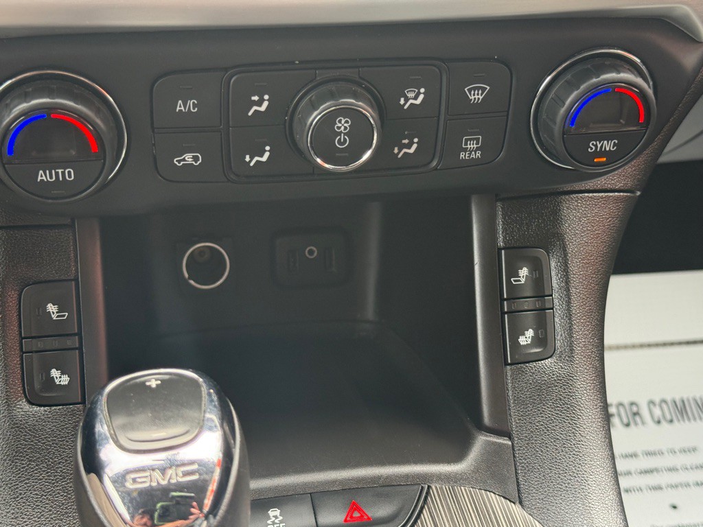 2017 GMC Acadia Image 36