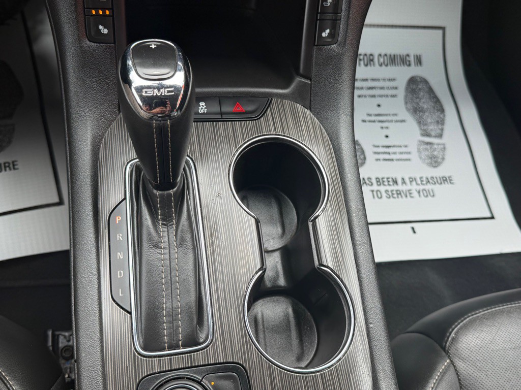 2017 GMC Acadia Image 38