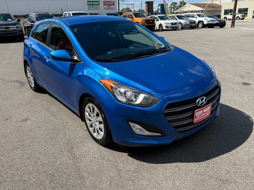 2017 Hyundai Elantra Image 8