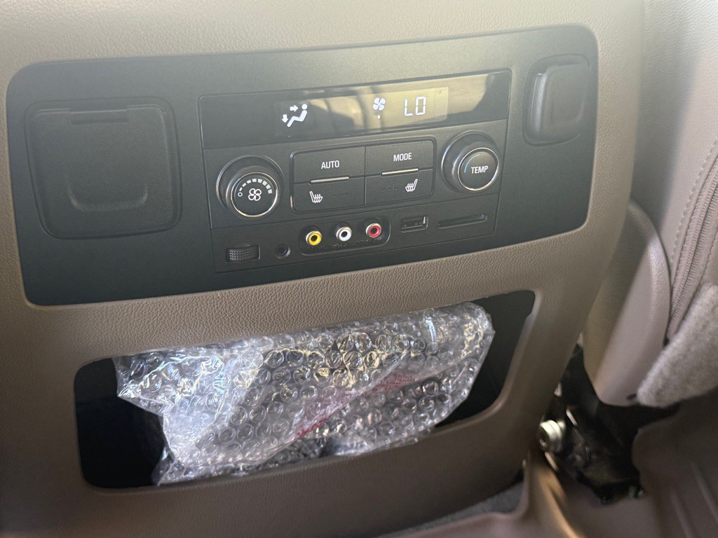 2016 Chevrolet Tahoe Image 23