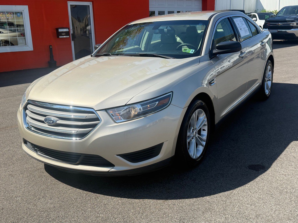 2018 Ford Taurus Image 10
