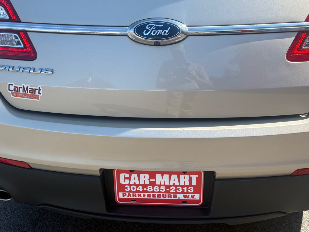 2018 Ford Taurus Image 16