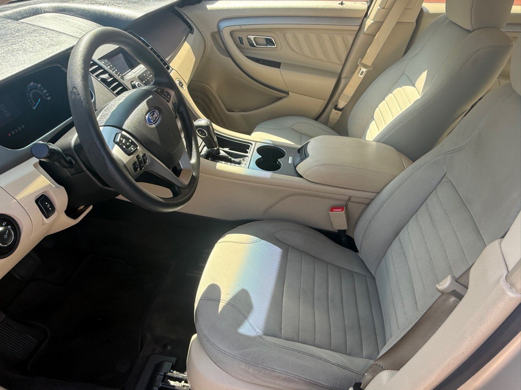 2018 Ford Taurus Image 21