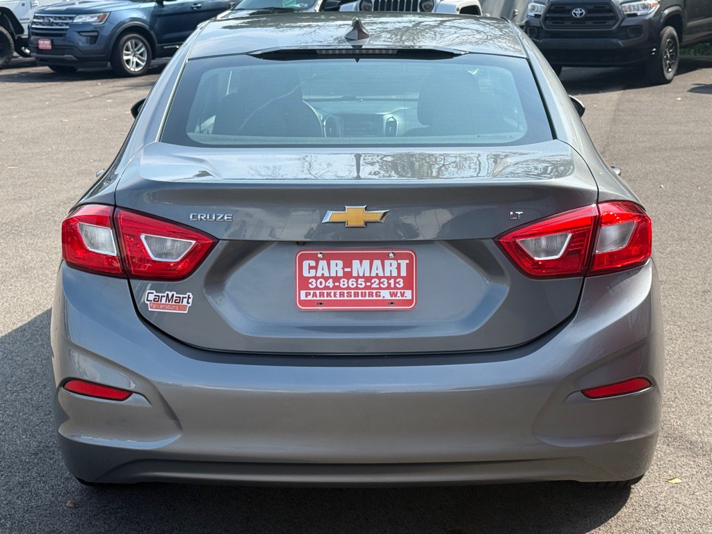 2018 Chevrolet Cruze Image 4