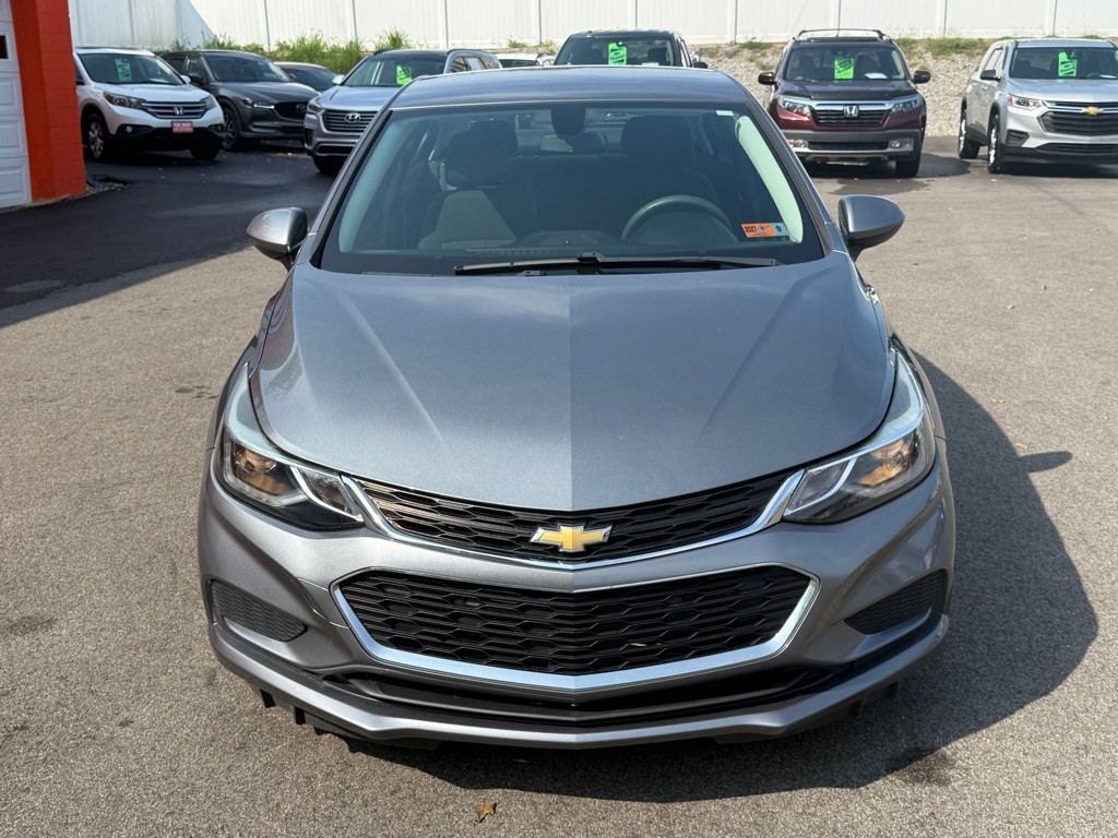 2018 Chevrolet Cruze Image 8