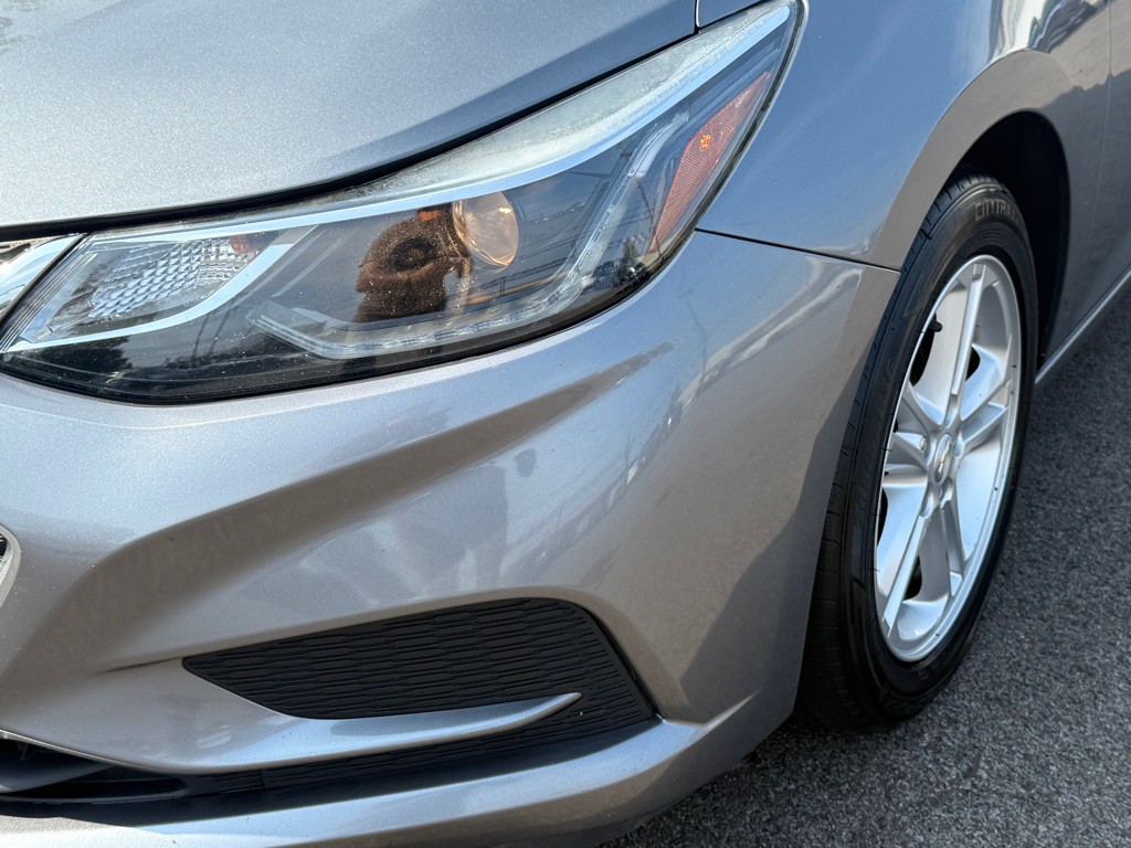 2018 Chevrolet Cruze Image 12