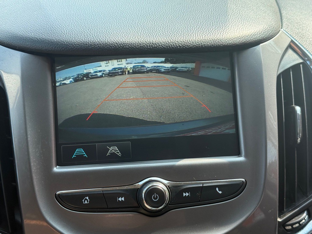 2018 Chevrolet Cruze Image 34