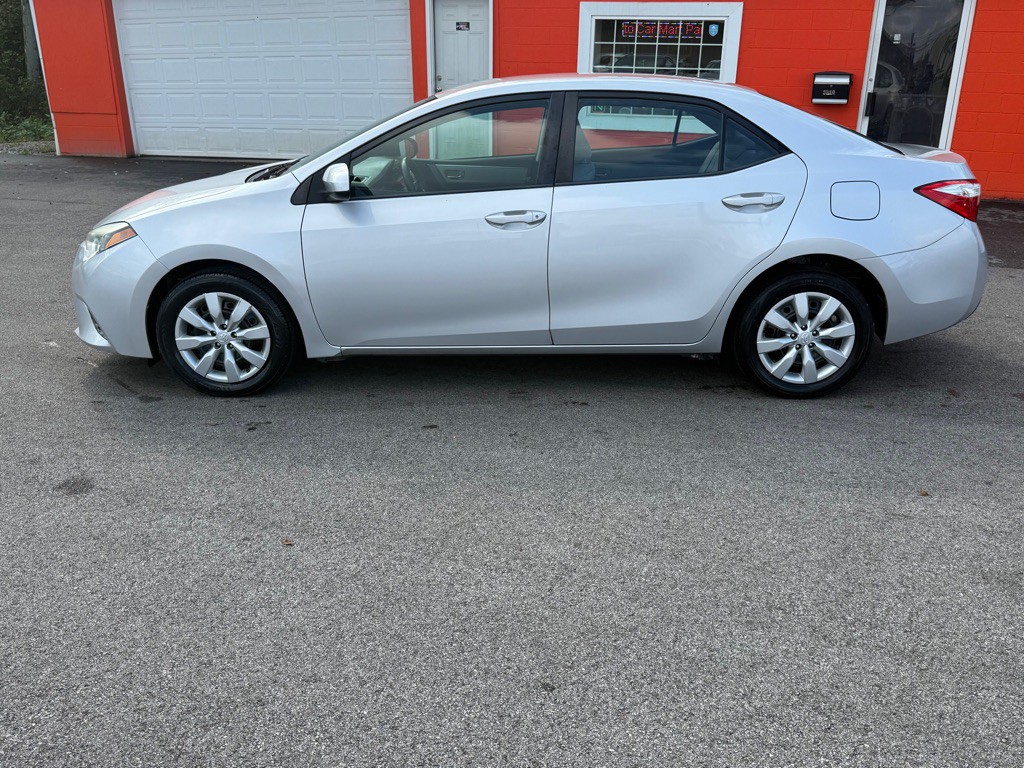 2016 Toyota Corolla Image 3