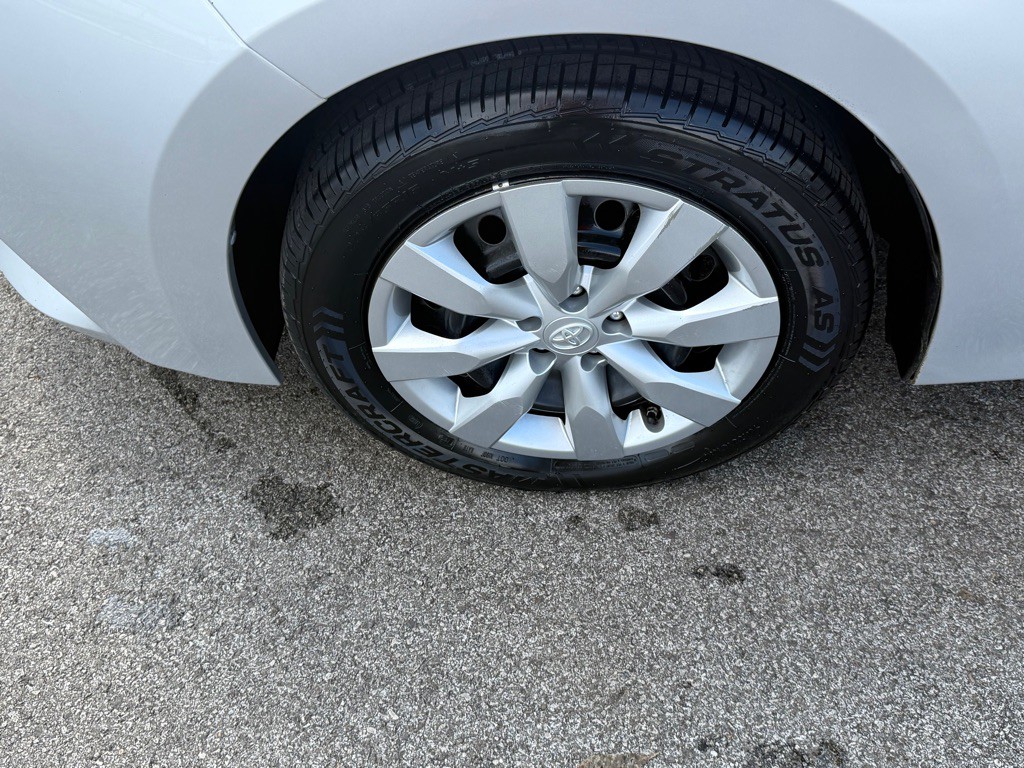 2016 Toyota Corolla Image 12