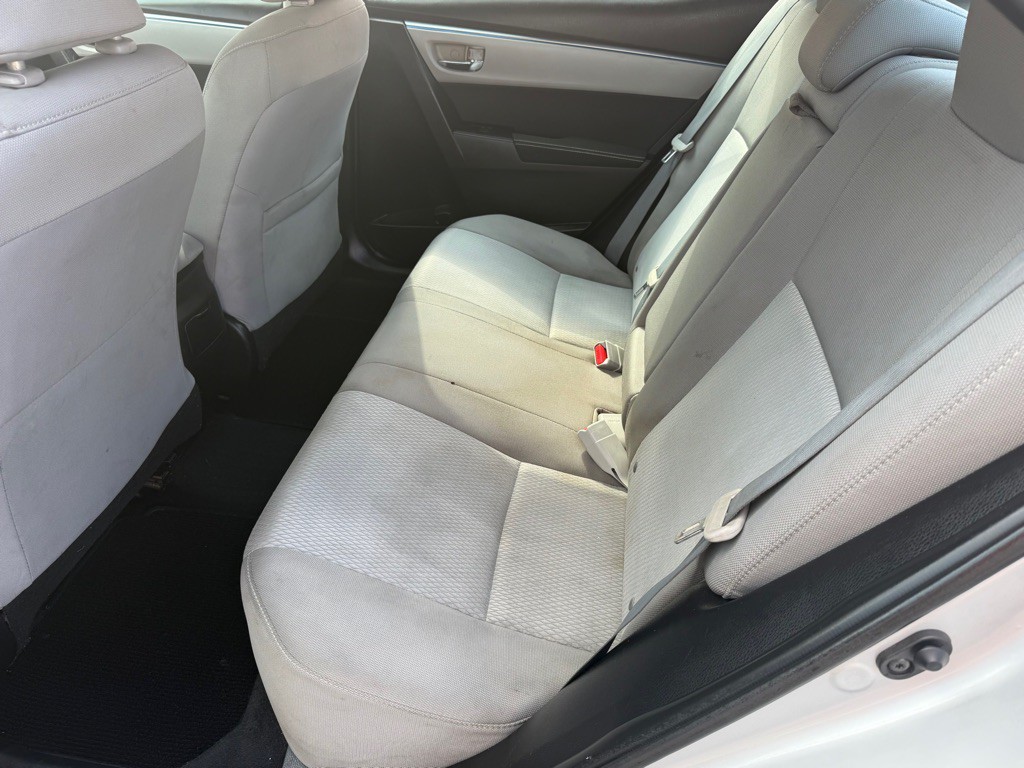 2016 Toyota Corolla Image 21