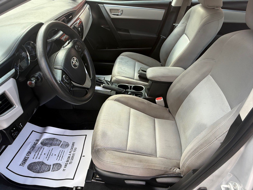 2016 Toyota Corolla Image 23