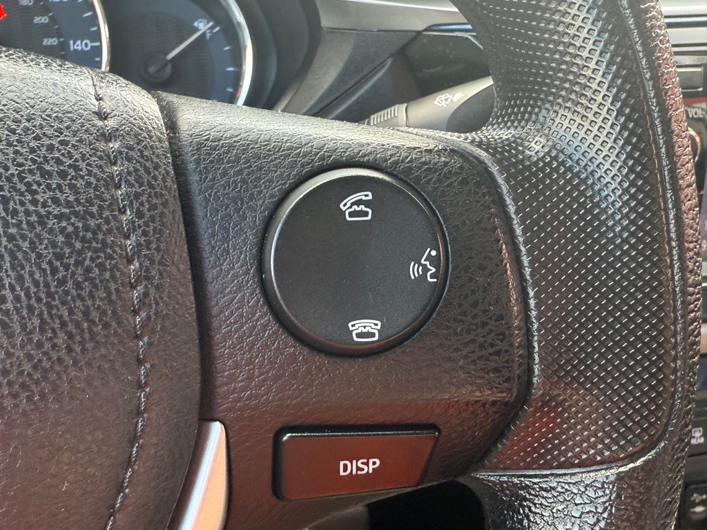 2016 Toyota Corolla Image 28