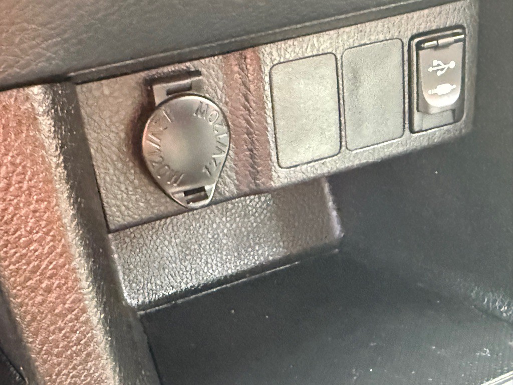 2016 Toyota Corolla Image 33