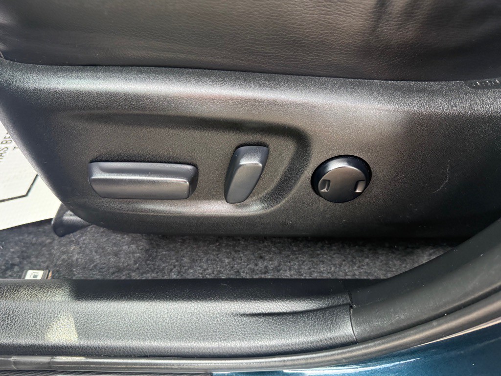 2017 Toyota Rav4 Image 27