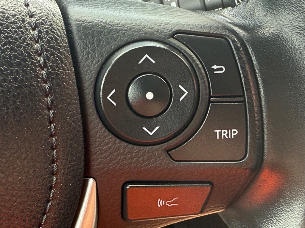 2017 Toyota Rav4 Image 32