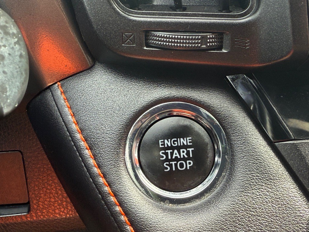 2017 Toyota Rav4 Image 36