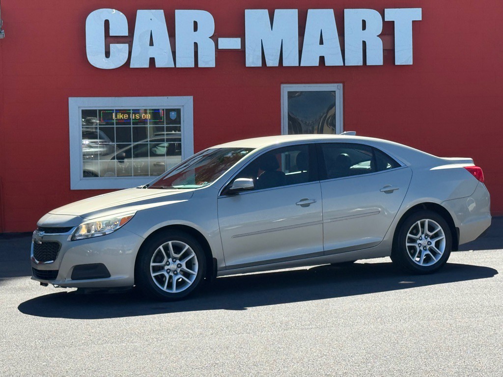 2015 Chevrolet Malibu Image 1