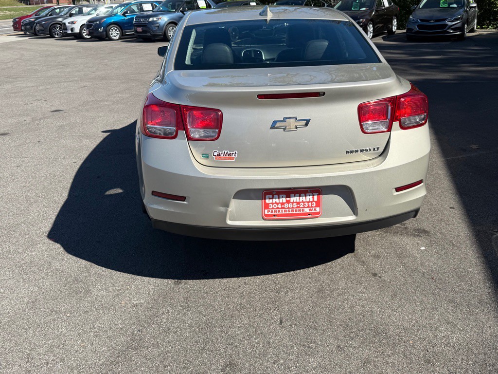 2015 Chevrolet Malibu Image 5