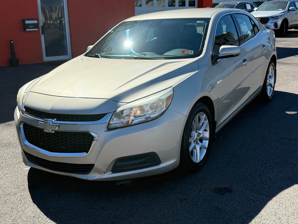 2015 Chevrolet Malibu Image 9