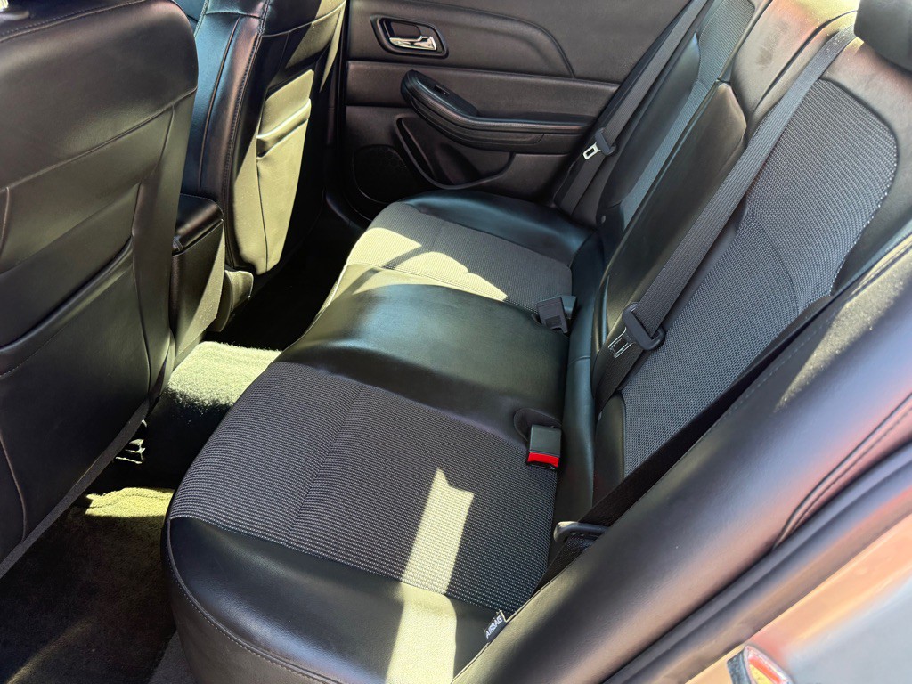 2015 Chevrolet Malibu Image 20